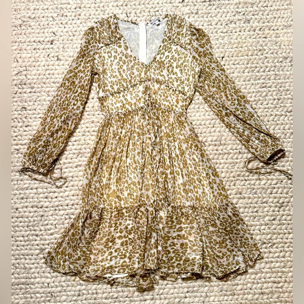 **SOLD**NWOT WALTER BAKER DRESS SZ 8